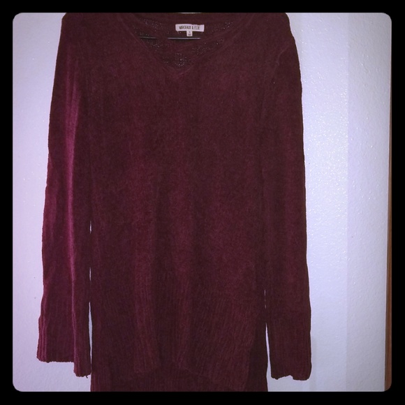 Marveaux &Ellie sweater.( Z) - Picture 1 of 8